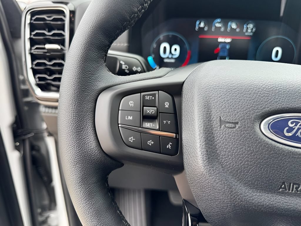 New 2026 Ford Ranger Lariat w/ FX4 Off-Road Package AWD/4WD image 9