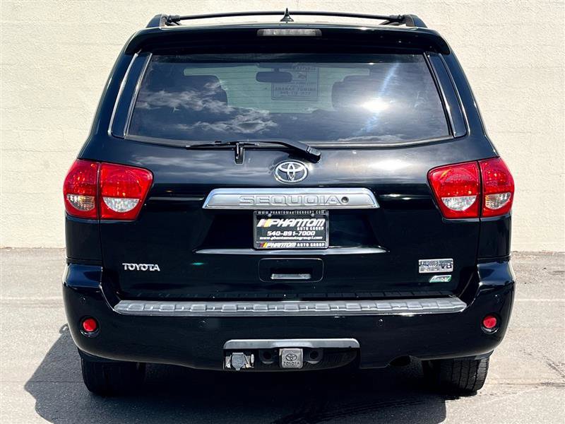 Used 2010 Toyota Sequoia Platinum image 24
