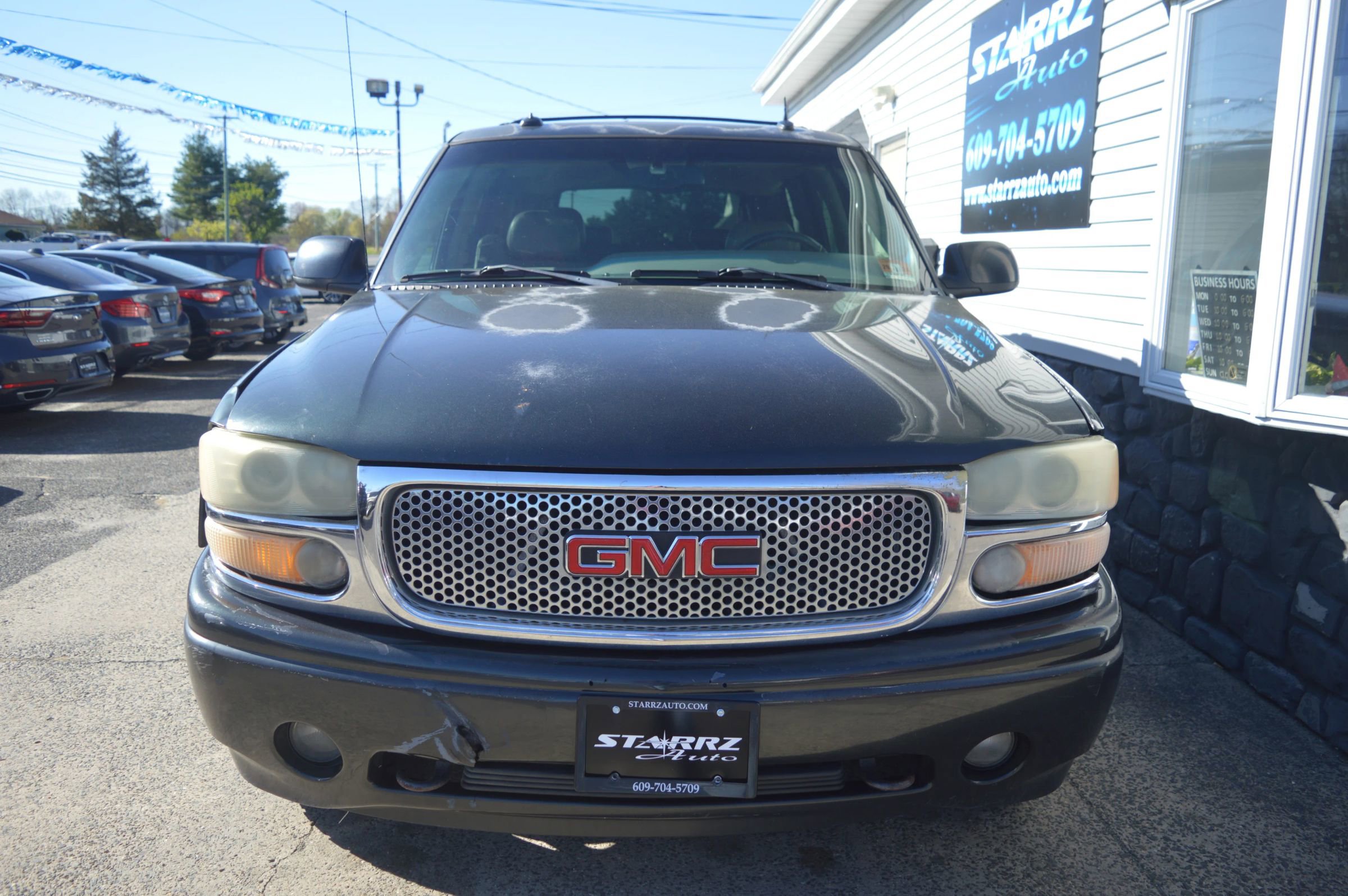Used 2003 GMC Yukon Denali image 7