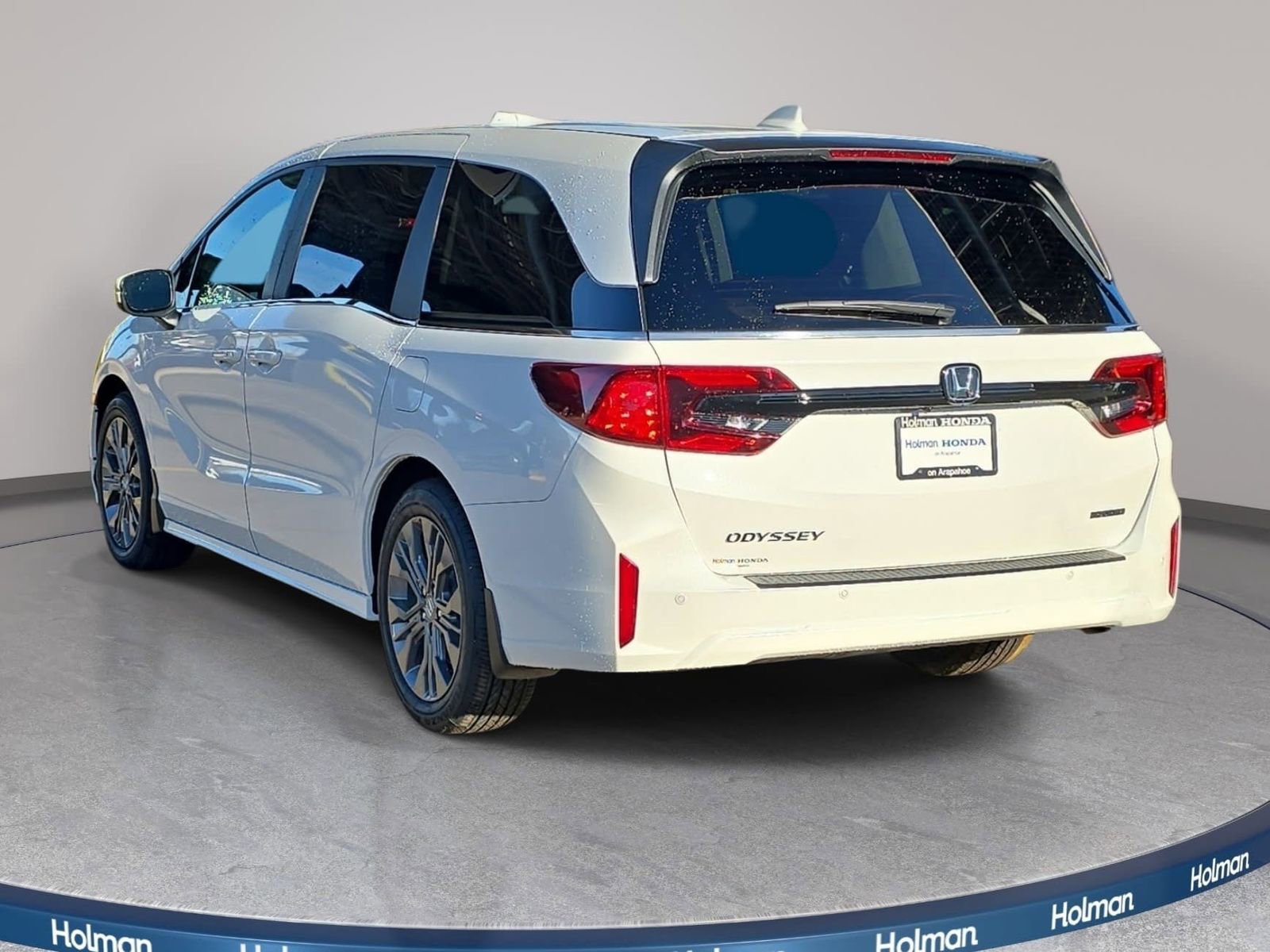 New 2026 Honda Odyssey Touring image 7