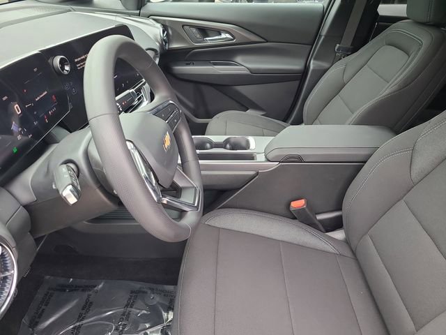 New 2026 Chevrolet Equinox EV LT w/ LPO, Blackout Package image 21