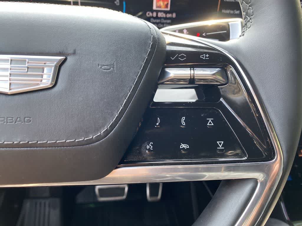 Certified 2026 Cadillac Vistiq Premium Luxury w/ LPO, Floor Liner Package AWD/4WD image 22