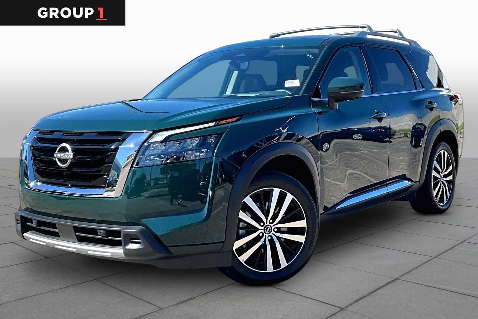 Certified 2025 Nissan Pathfinder Platinum w/ Cargo Package FWD image 1