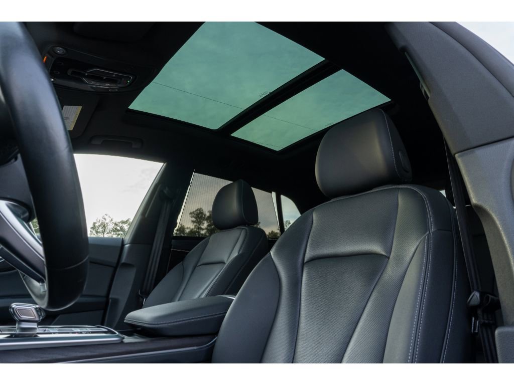 Used 2021 Audi Q8 Prestige image 12