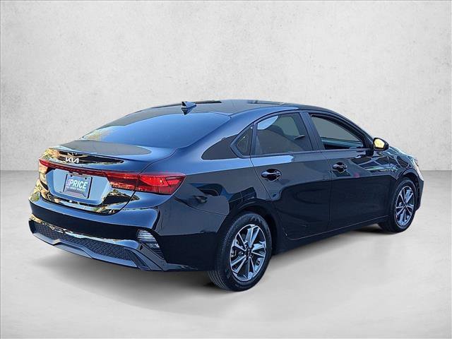 Used 2024 Kia Forte LXS FWD image 5