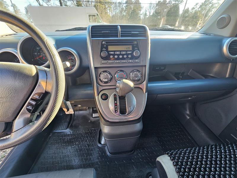 Used 2004 Honda Element EX image 16