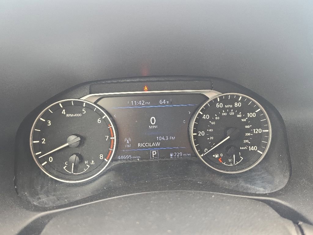 Used 2023 Nissan Altima 2.5 SV FWD image 14