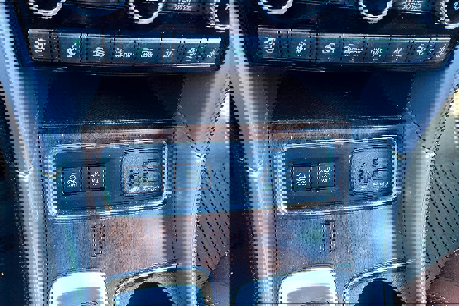 Used 2019 Subaru Ascent Touring image 31