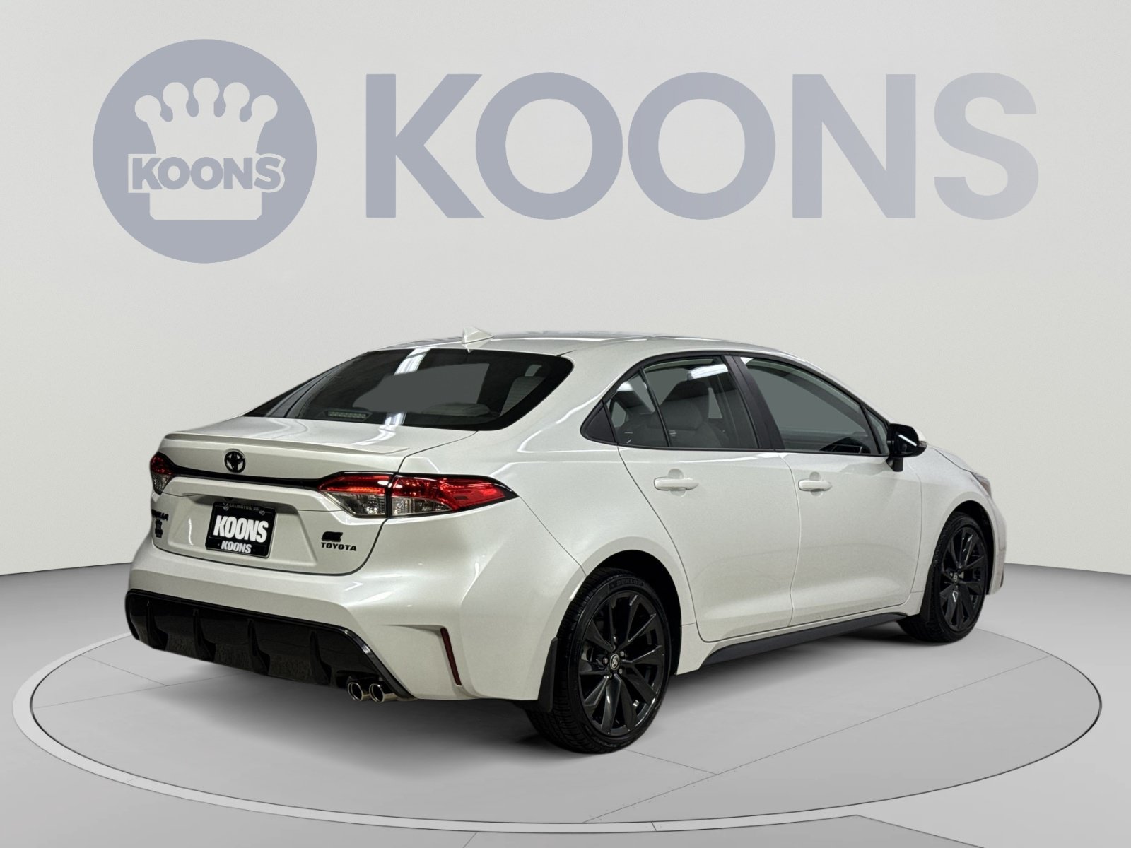 Used 2024 Toyota Corolla SE w/ SE Convenience Package FWD image 20