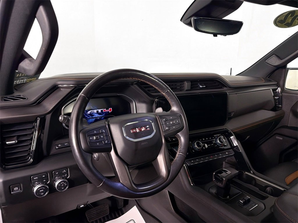 Used 2022 GMC Sierra 1500 AT4 w/ AT4 Premium Package image 9