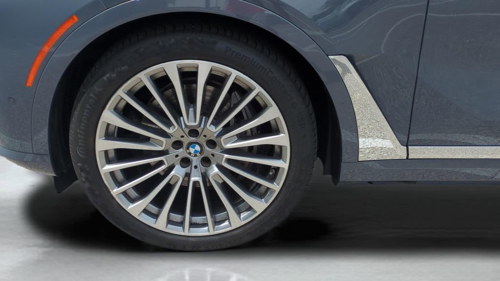 Certified 2023 BMW X7 xDrive40i w/ Premium Package AWD/4WD image 27