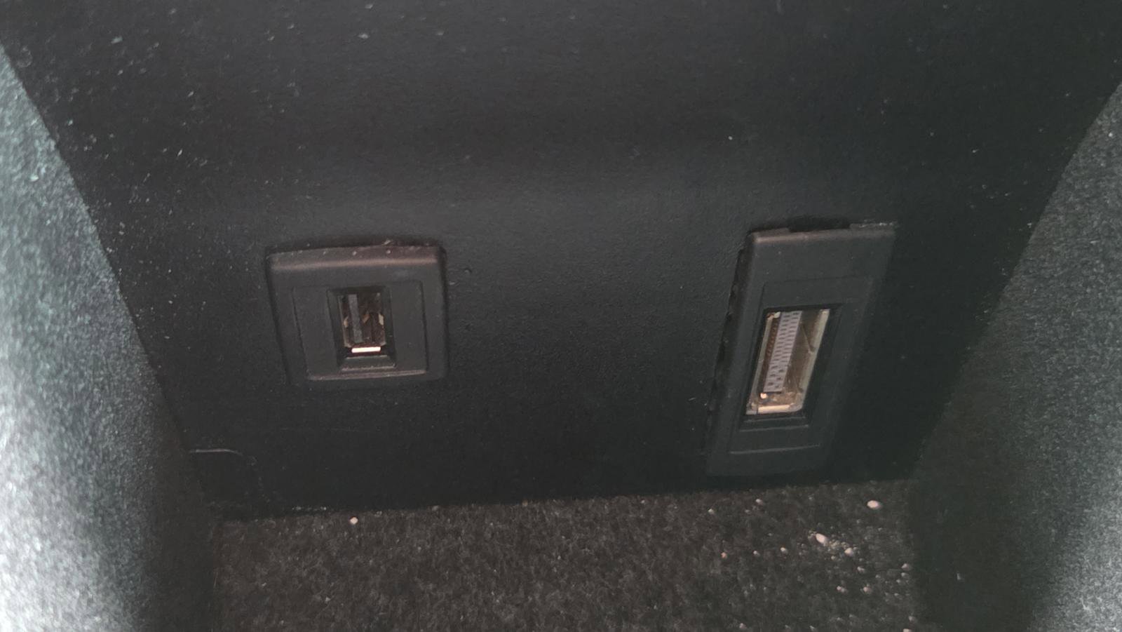 Used 2015 Mercedes-Benz G 63 AMG 4MATIC image 33