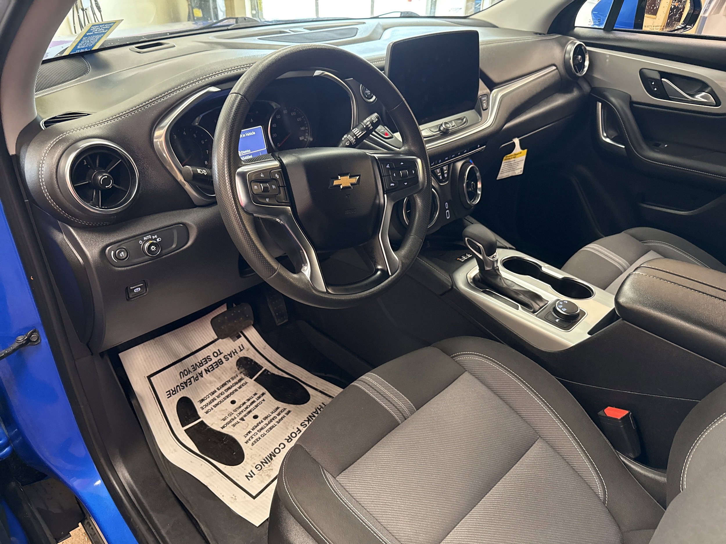 Used 2024 Chevrolet Blazer LT w/ Convenience Package AWD/4WD image 39