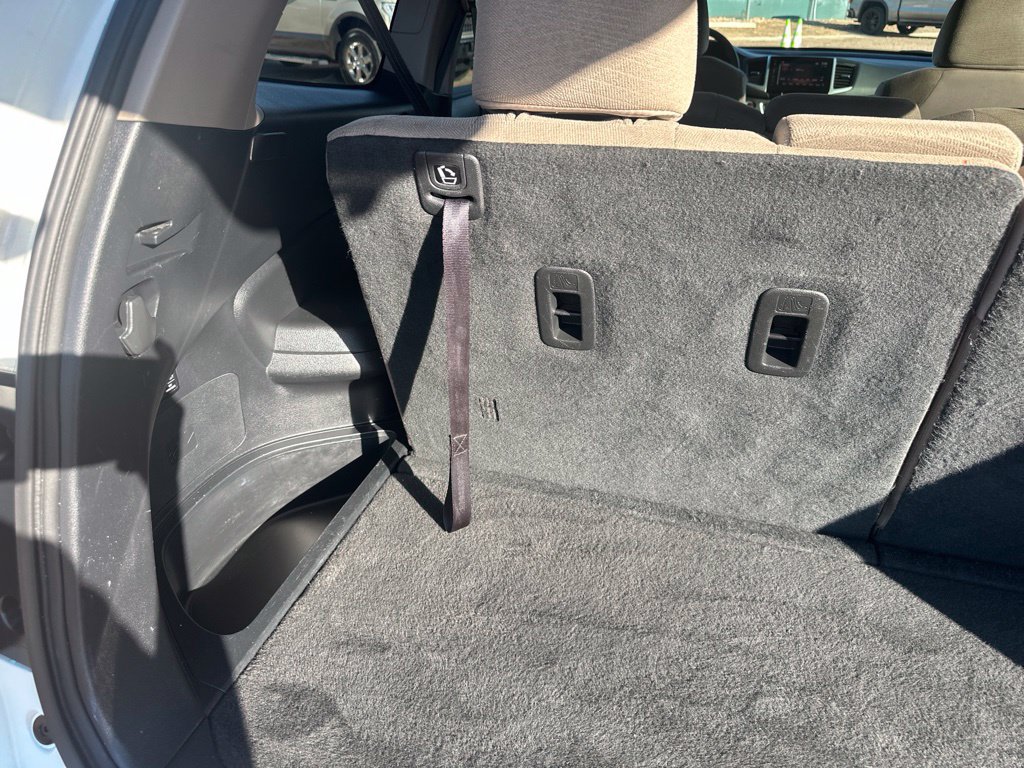 Used 2017 Honda Pilot EX image 32