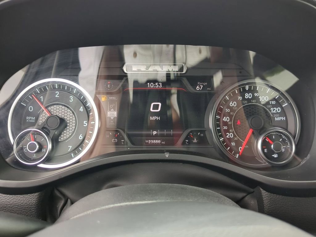 Used 2025 RAM 1500 Laramie image 15