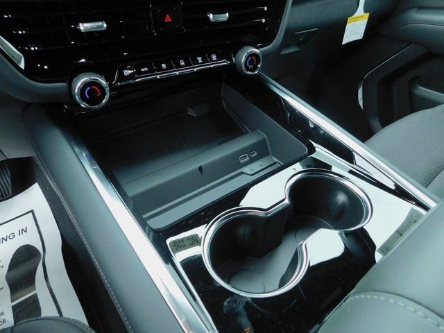 New 2026 Chevrolet Suburban LS w/ LPO, Chrome Package image 28