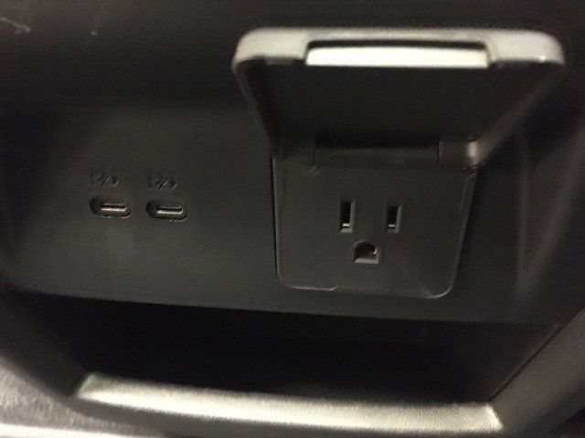 Used 2024 Chevrolet Traverse RS w/ LPO, Floor Liner Package image 21