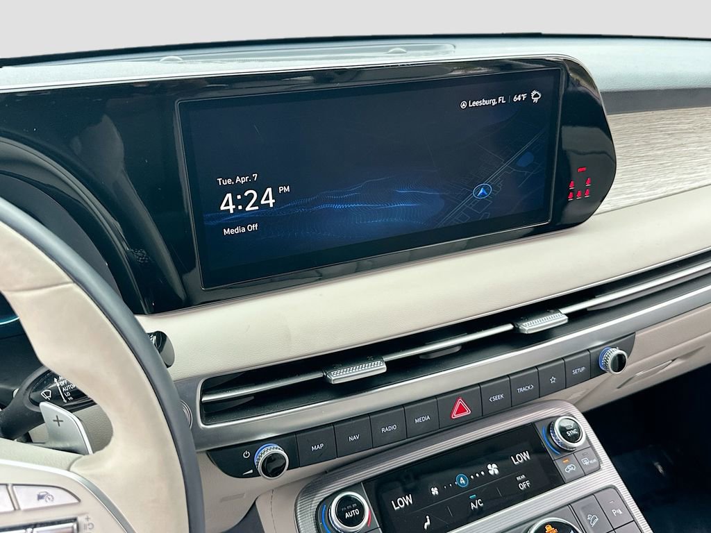 Used 2024 Hyundai Palisade Calligraphy image 15