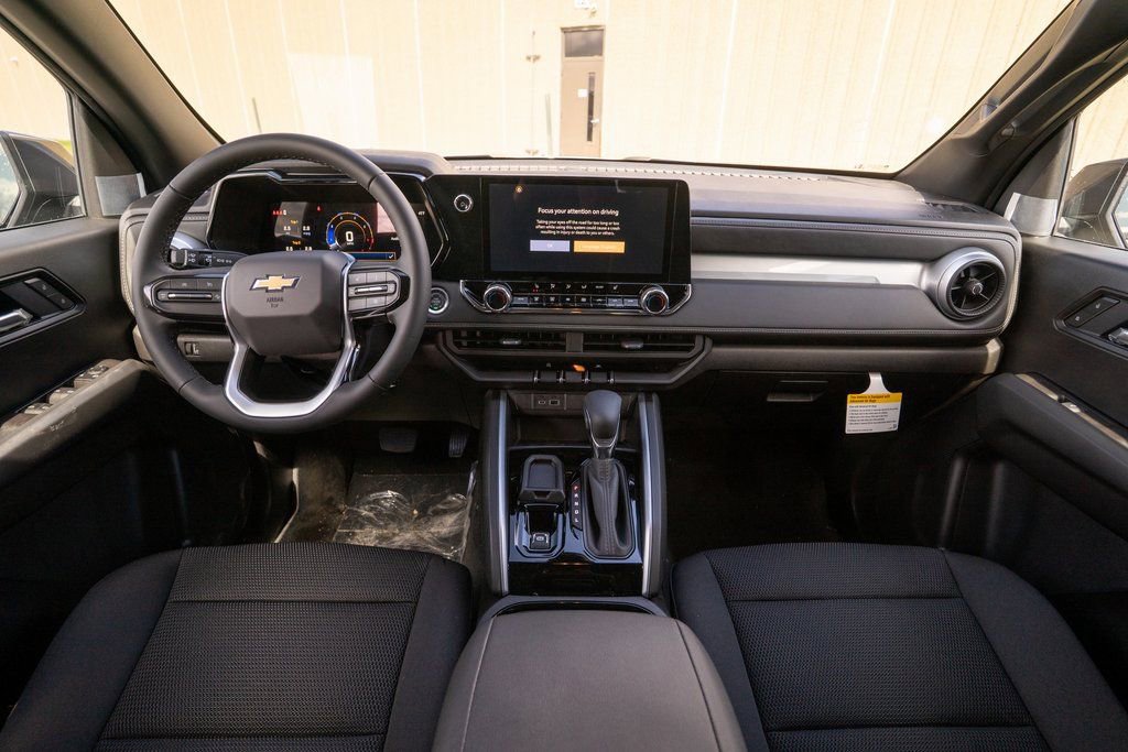 New 2025 Chevrolet Colorado LT image 10