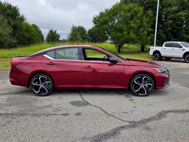 New 2026 Nissan Altima 2.5 SR FWD image 15