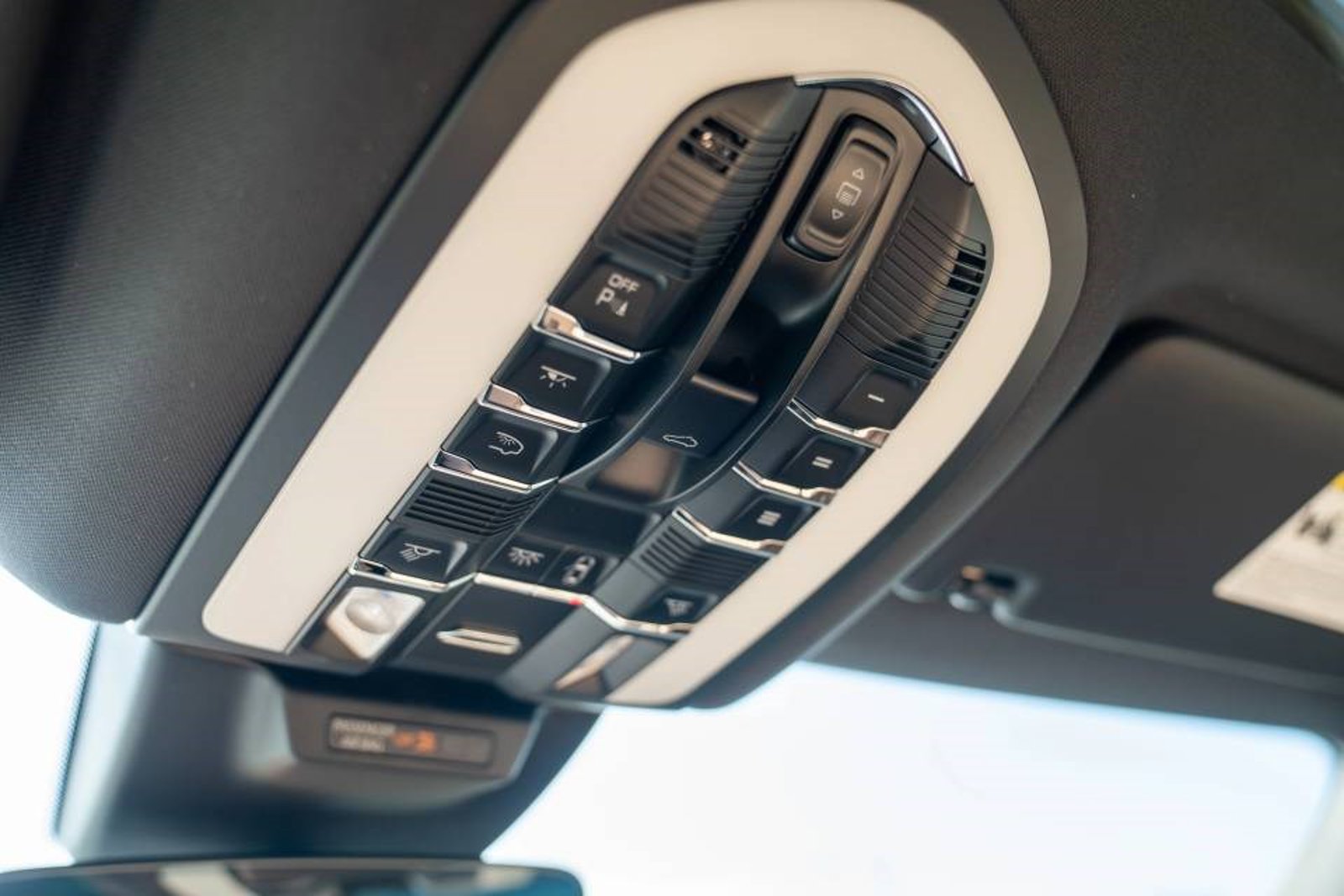 New 2026 Porsche Macan AWD/4WD image 22