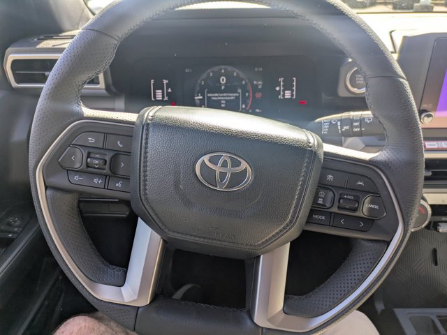 New 2026 Toyota 4Runner SR5 AWD/4WD image 16
