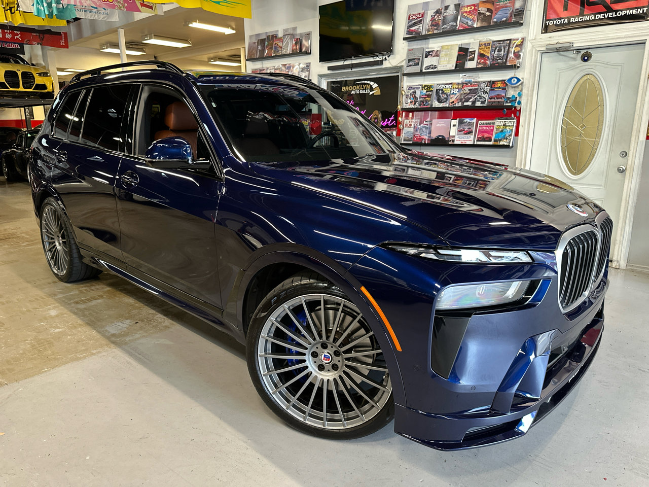 Used 2023 BMW ALPINA XB7 image 1