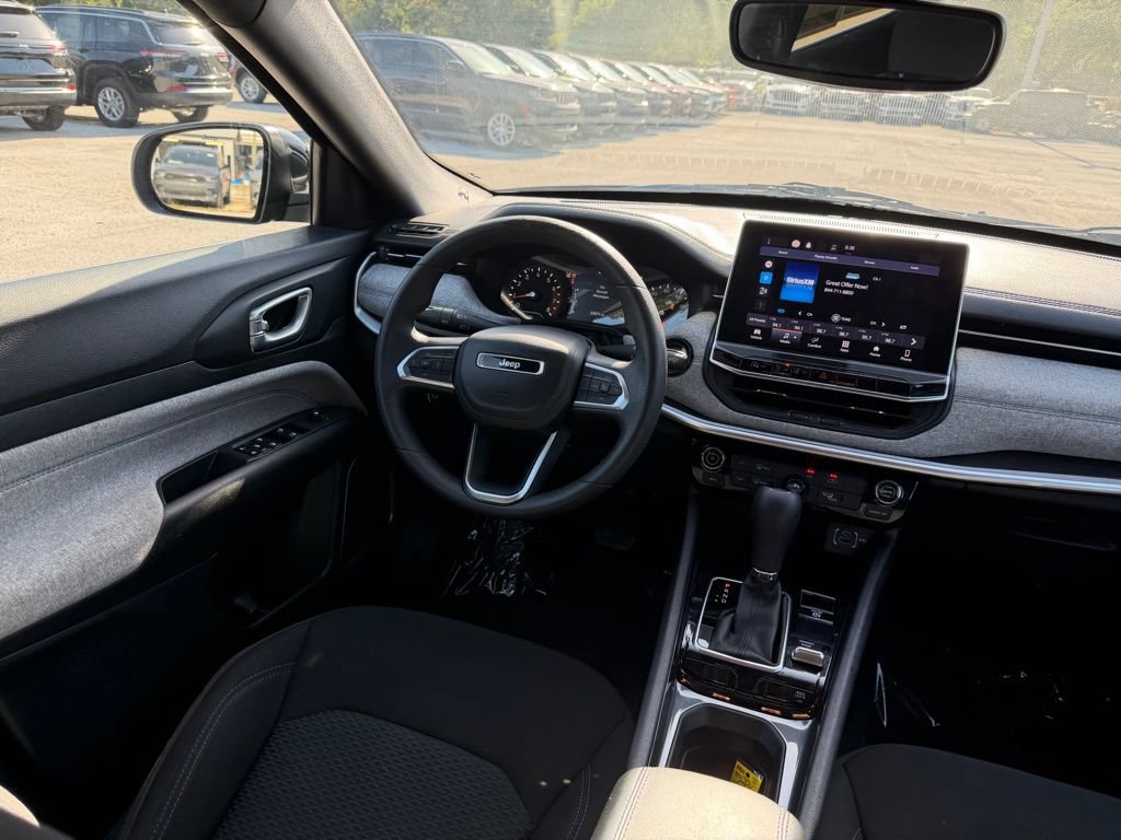 Used 2023 Jeep Compass Sport AWD/4WD image 32