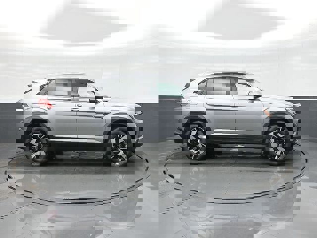 New 2026 Volkswagen Atlas Cross Sport SE image 8