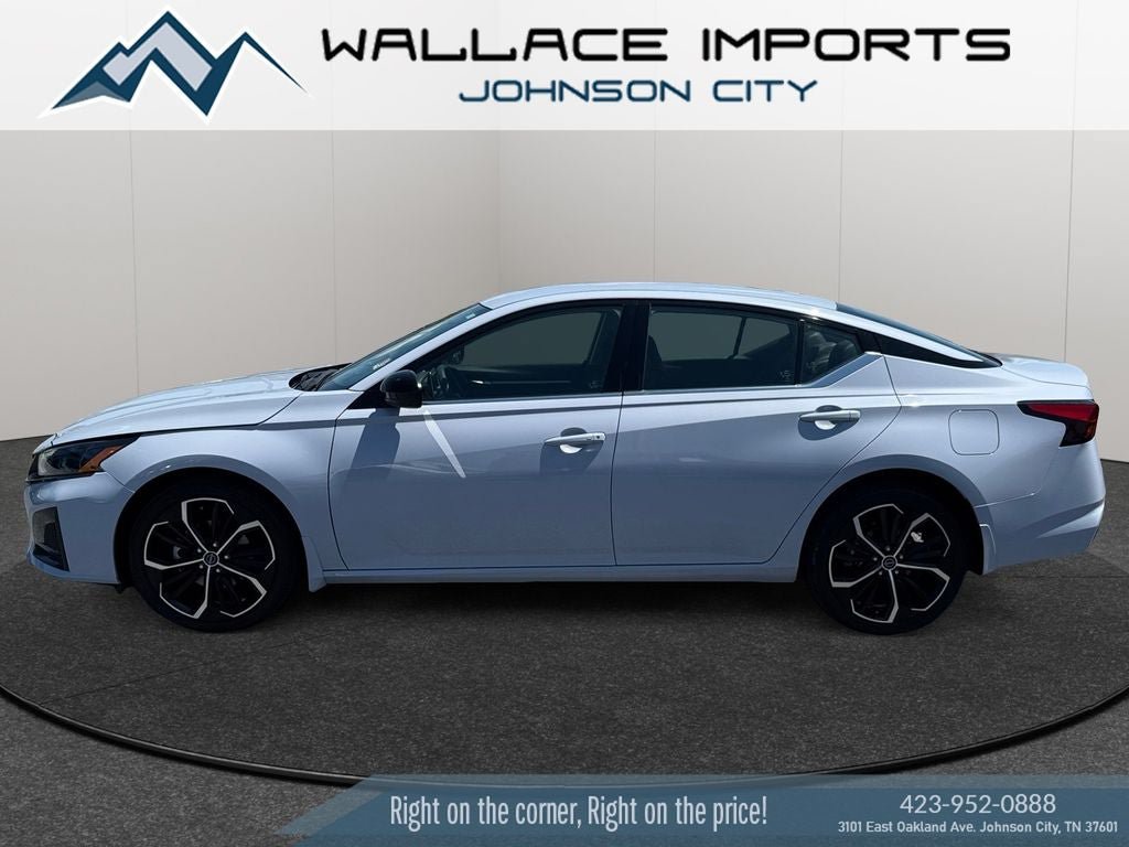 Used 2024 Nissan Altima 2.5 SR