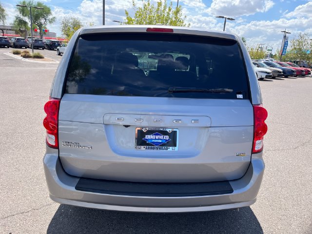 Used 2018 Dodge Grand Caravan SE FWD image 8