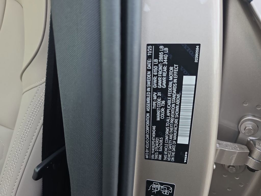 New 2026 Volvo XC90 B6 Plus w/ Protection Package Premier image 40