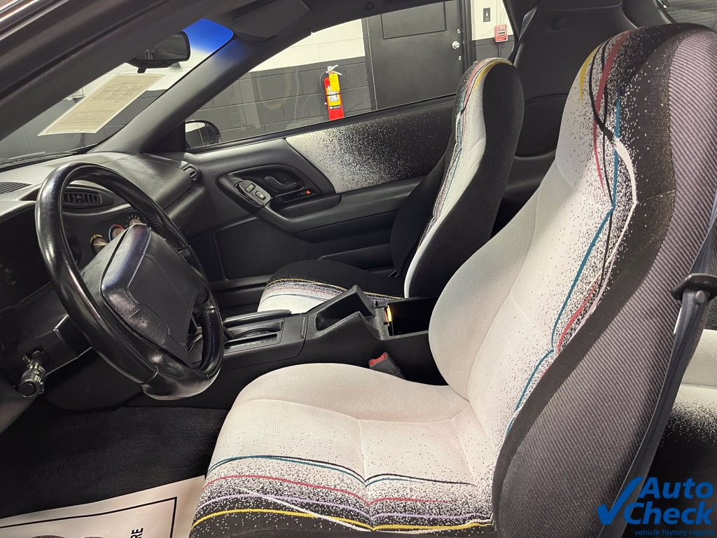 Used 1993 Chevrolet Camaro Z28 RWD image 14