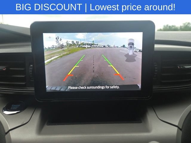 Used 2023 Ford Explorer XLT AWD/4WD image 32