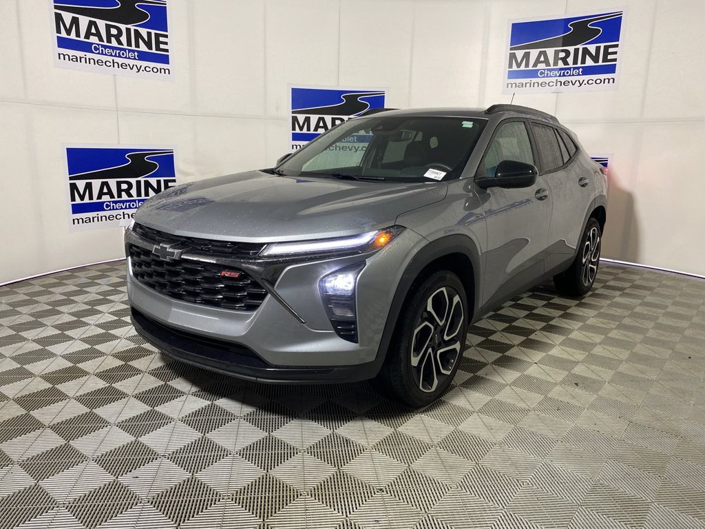 Used 2025 Chevrolet Trax RS w/ Driver Confidence Package FWD image 14