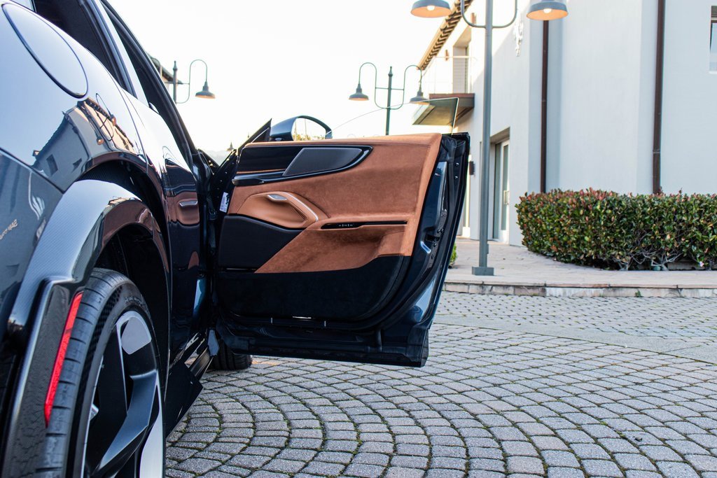 Certified 2024 Ferrari Purosangue Base image 52