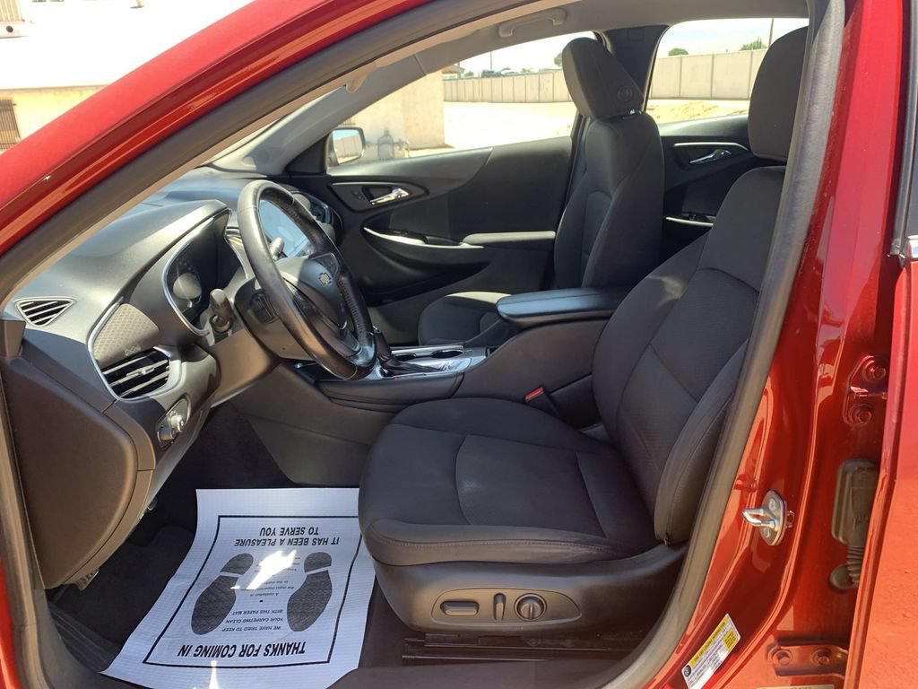 Used 2016 Chevrolet Malibu LT FWD image 18