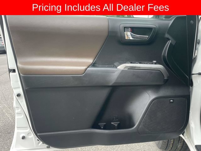 Used 2017 Toyota Tacoma Limited w/ Tow Package AWD/4WD image 18