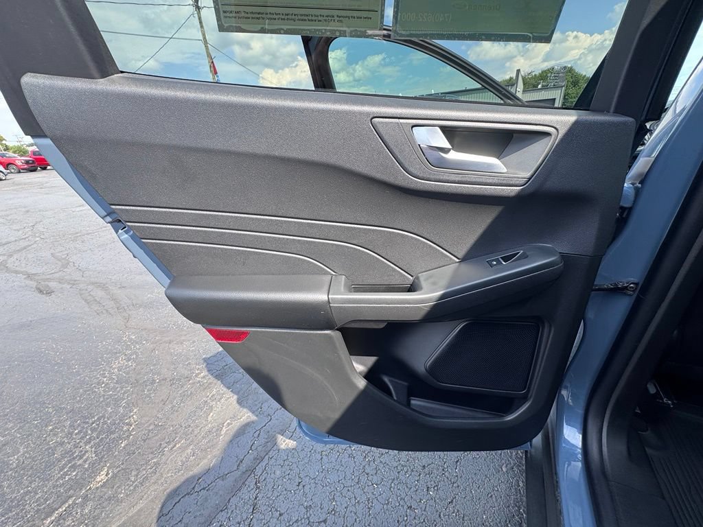 Used 2023 Ford Escape ST-Line w/ Tech Pack #1 FWD image 20