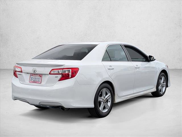 Used 2014 Toyota Camry SE FWD image 6