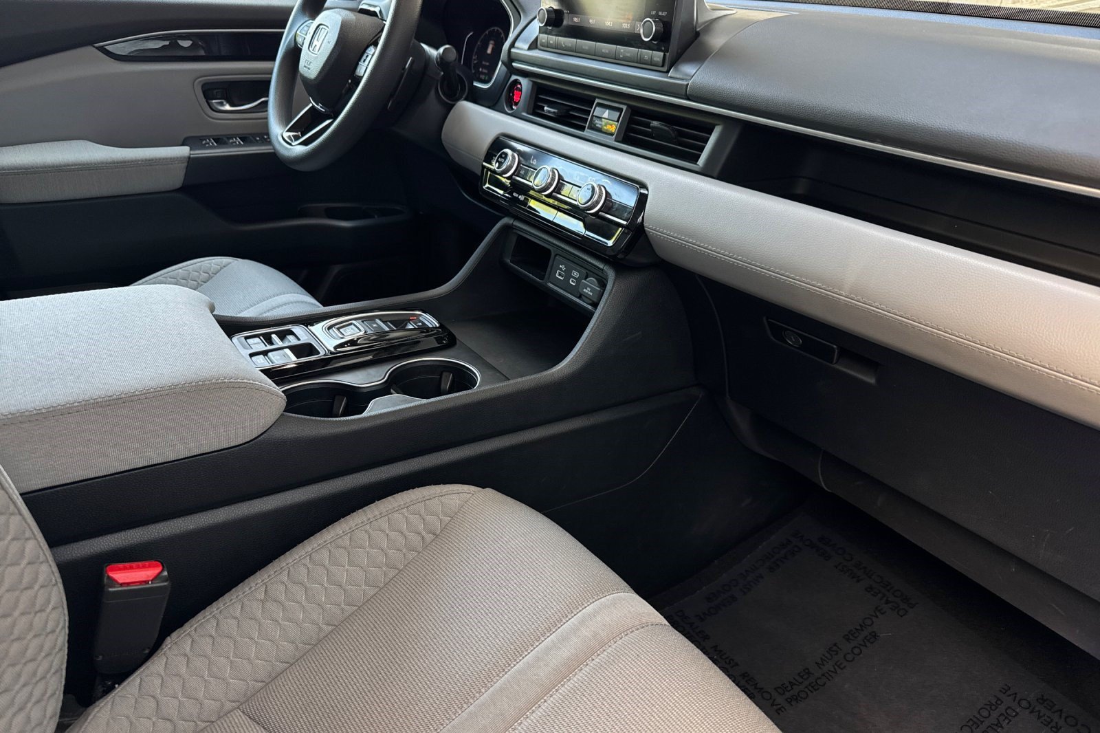 Certified 2023 Honda Pilot LX image 30