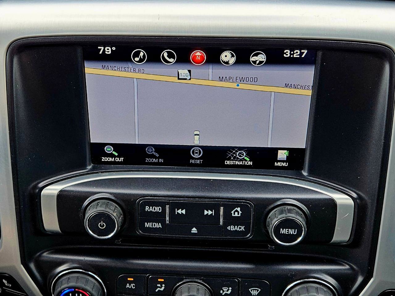 Used 2015 GMC Sierra 1500 SLT w/ SLT Crew Cab Value Package image 29