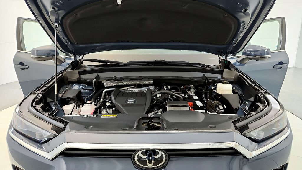 Certified 2024 Toyota Grand Highlander AWD image 15