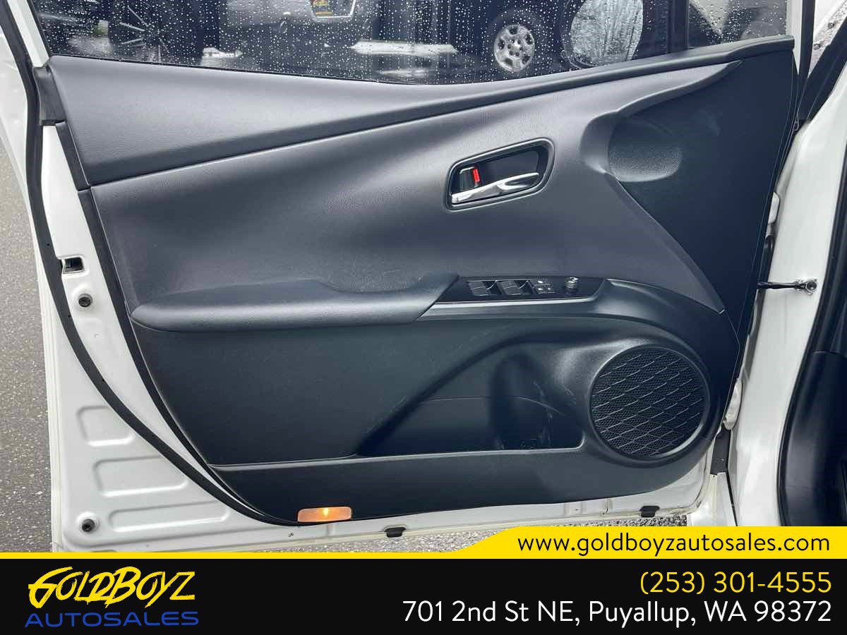 Used 2021 Toyota Prius image 11