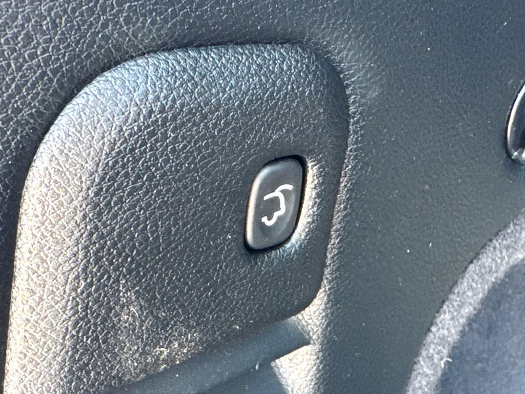 Used 2018 Jeep Grand Cherokee High Altitude AWD/4WD image 13