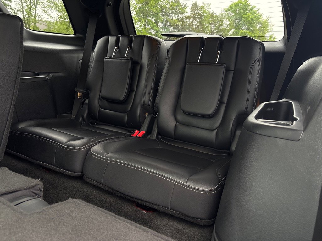 Used 2016 Ford Explorer Limited w/ Equipment Group 301A AWD/4WD image 14