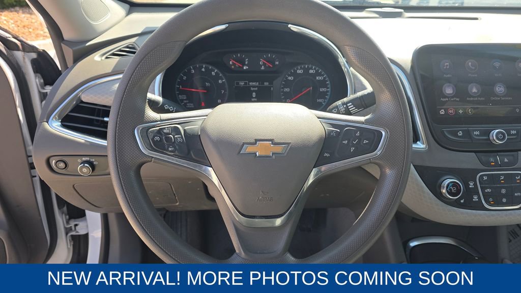 Used 2020 Chevrolet Malibu LT image 14