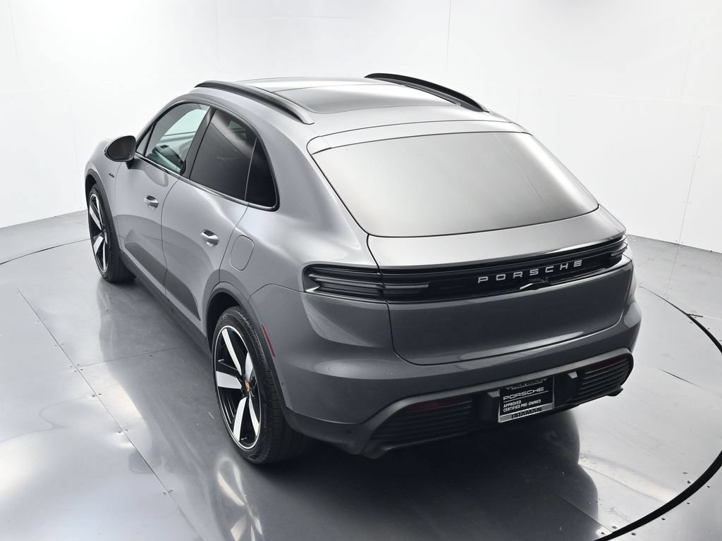 Certified 2025 Porsche Macan Electric RWD image 35