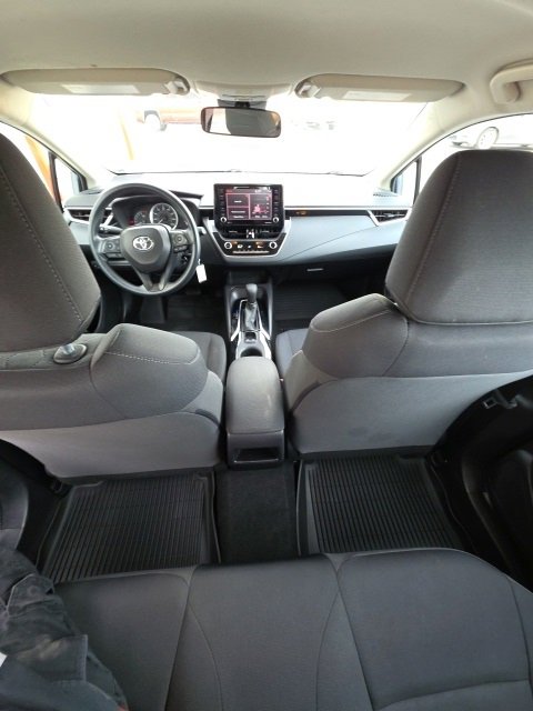 Used 2022 Toyota Corolla LE image 14