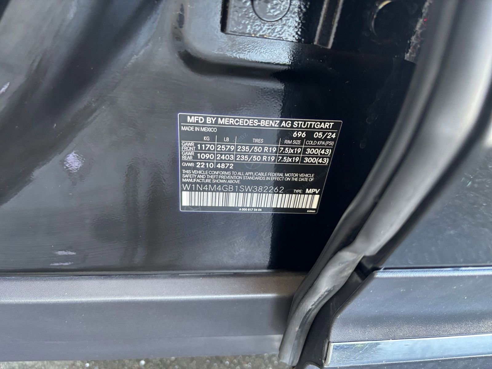 Used 2025 Mercedes-Benz GLB 250 image 30